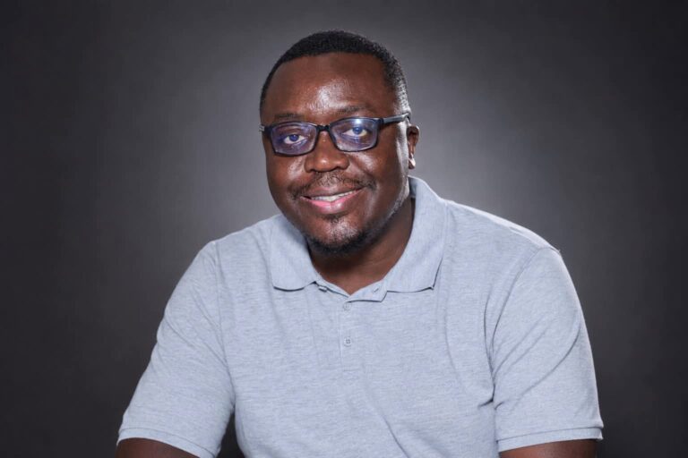Le Manager d&rsquo;artiste Tapis explique le  » Showbiz  »