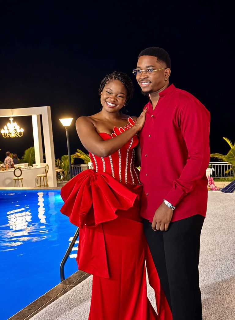Carnet Rose:Tam Sir et Indira Baboke se sont fiancés