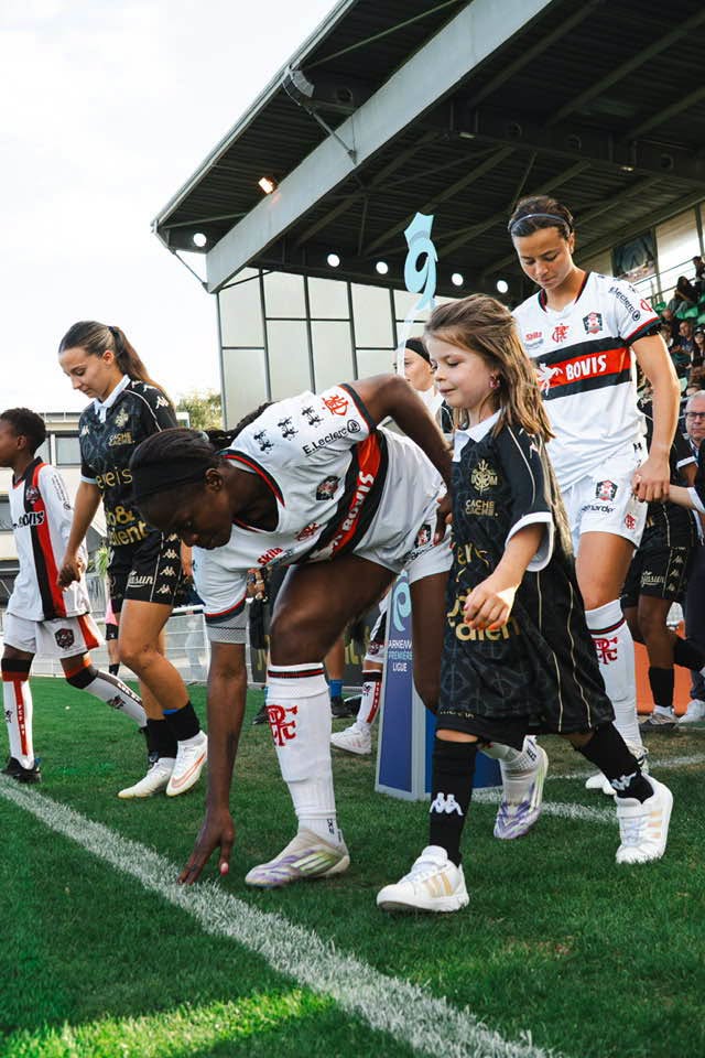 Football – Feminin : Falonne Meffometou obtient sa nationalité française.
