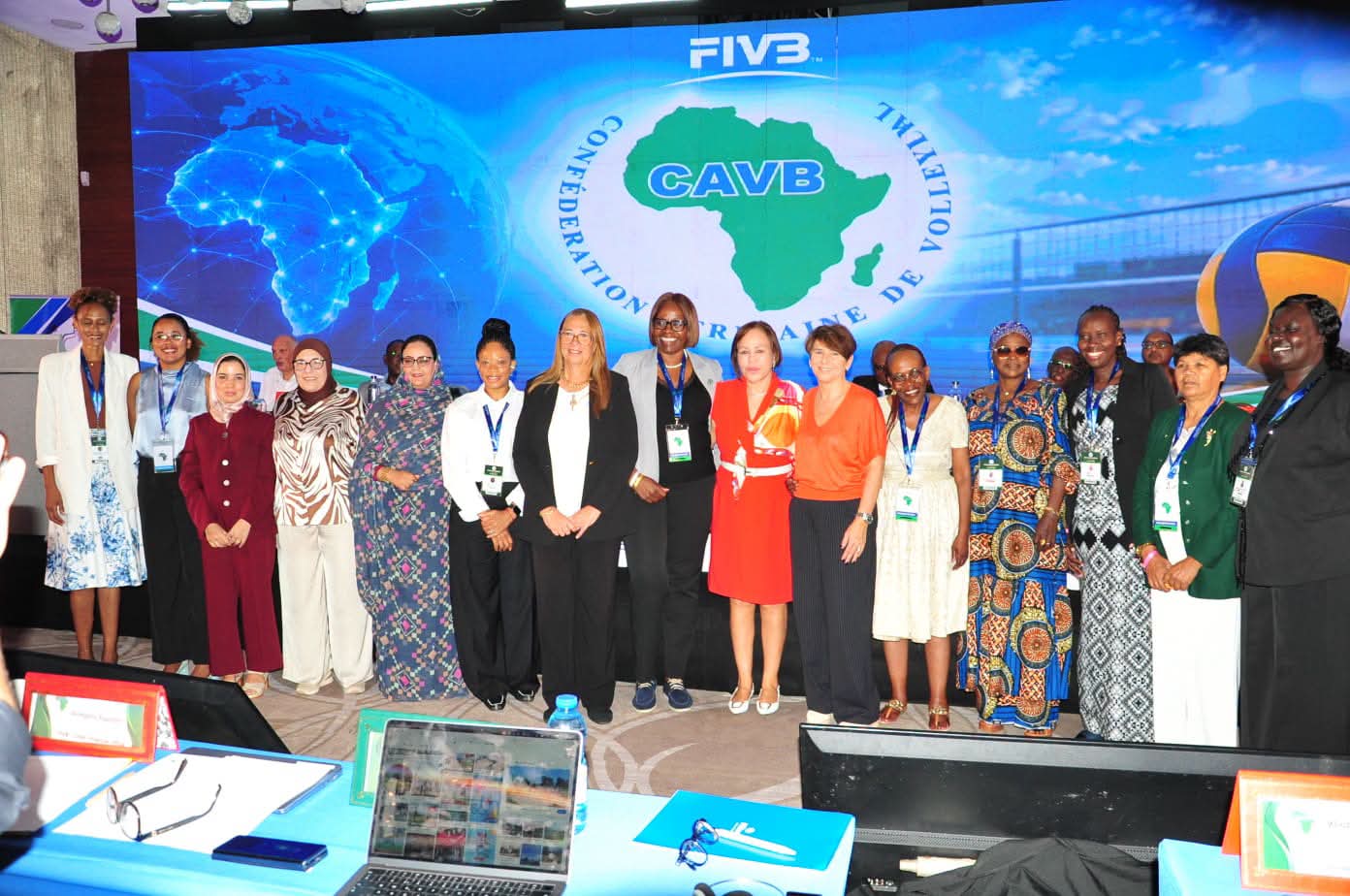 Congrès de la CAVB 2026: LES PARTICIPANTES POSENT AVEC LA PRESIDENTE
